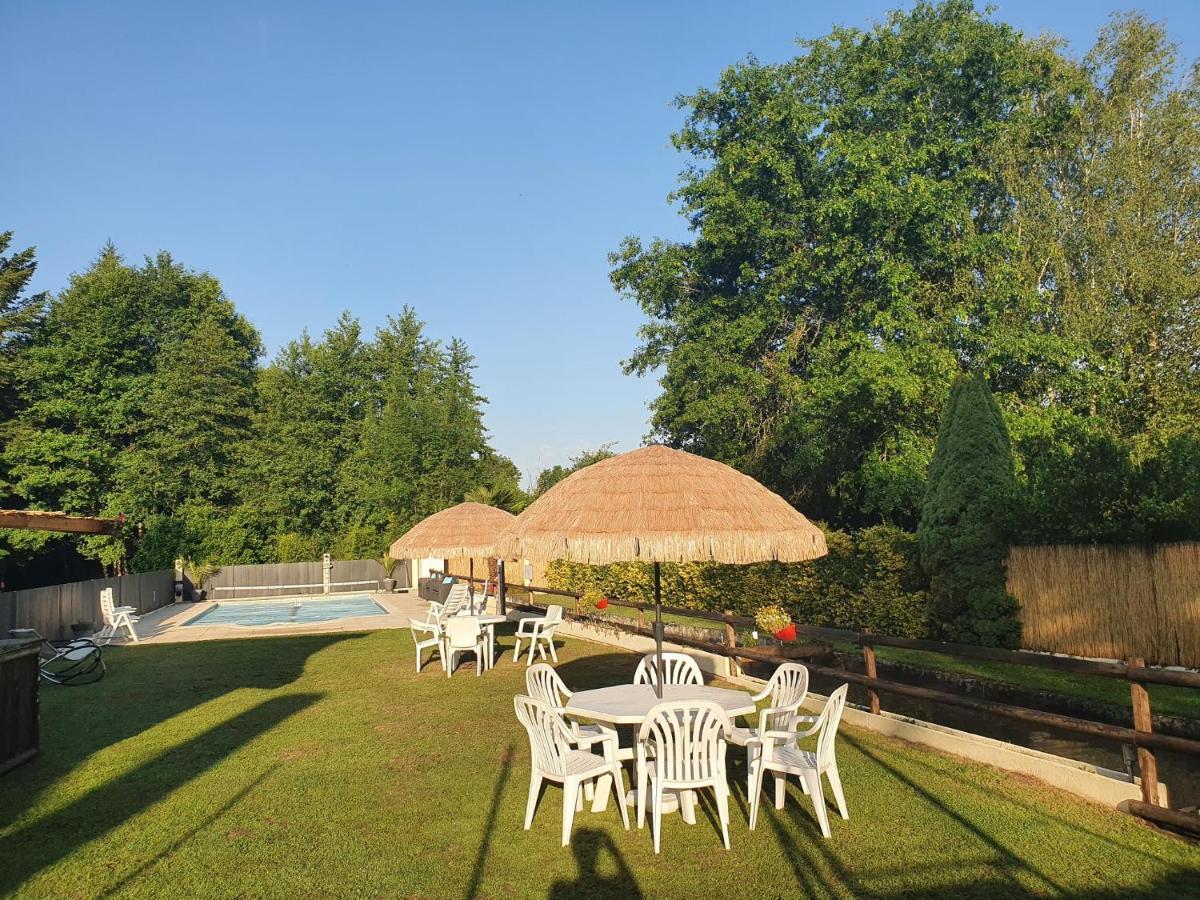 Luxury Safari Tents At Moulin Du Pommier Glamping & Camping Saulgond Екстериор снимка