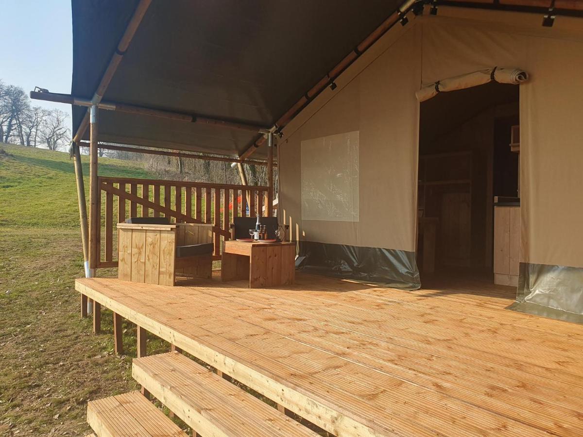 Luxury Safari Tents At Moulin Du Pommier Glamping & Camping Saulgond Екстериор снимка