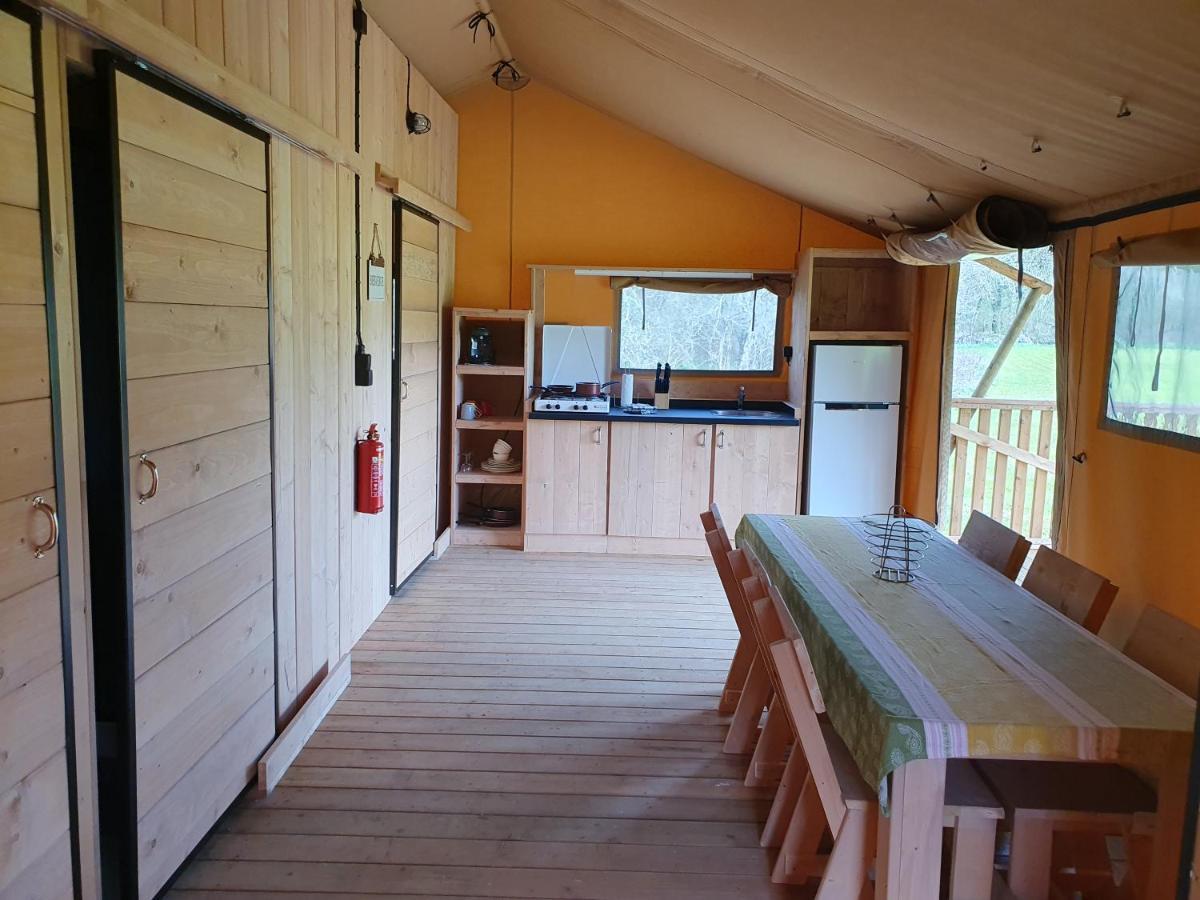 Luxury Safari Tents At Moulin Du Pommier Glamping & Camping Saulgond Екстериор снимка