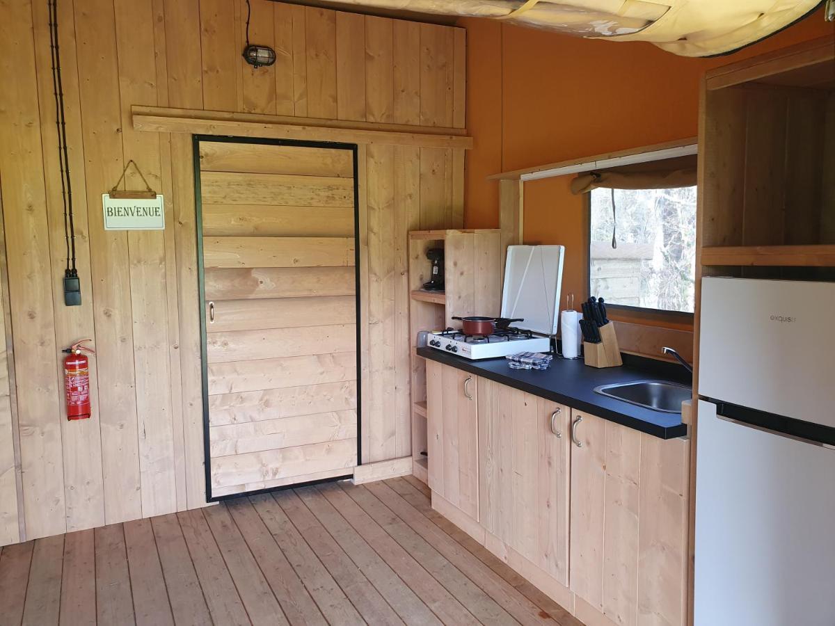 Luxury Safari Tents At Moulin Du Pommier Glamping & Camping Saulgond Екстериор снимка