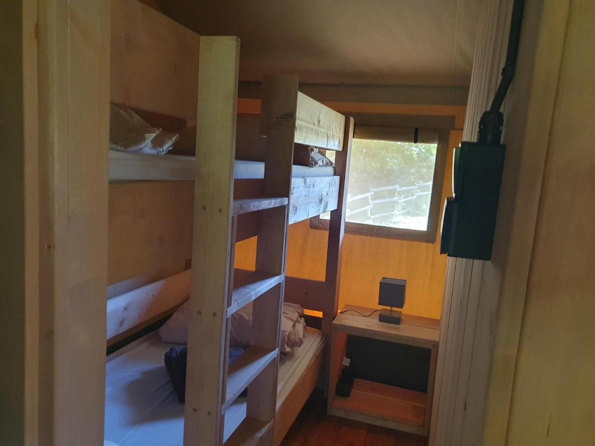 Luxury Safari Tents At Moulin Du Pommier Glamping & Camping Saulgond Екстериор снимка