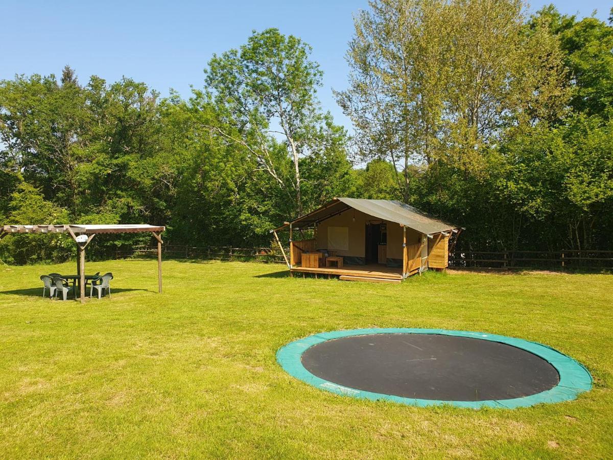 Luxury Safari Tents At Moulin Du Pommier Glamping & Camping Saulgond Екстериор снимка