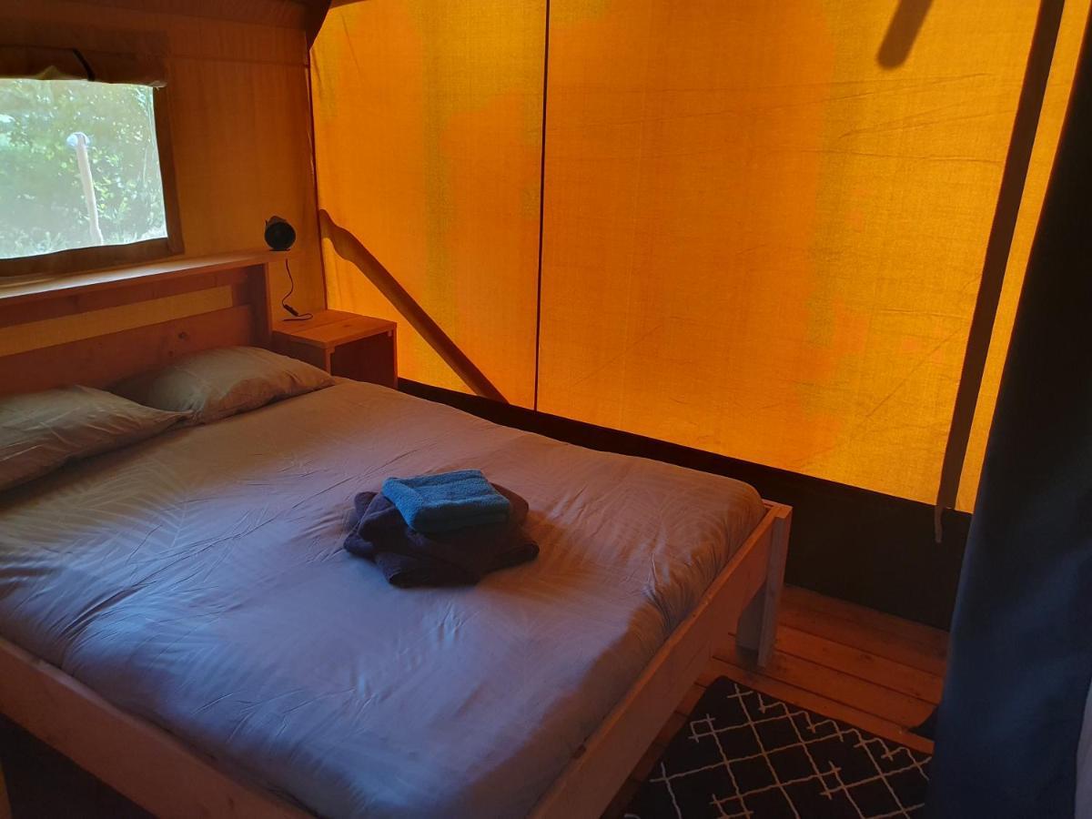 Luxury Safari Tents At Moulin Du Pommier Glamping & Camping Saulgond Екстериор снимка