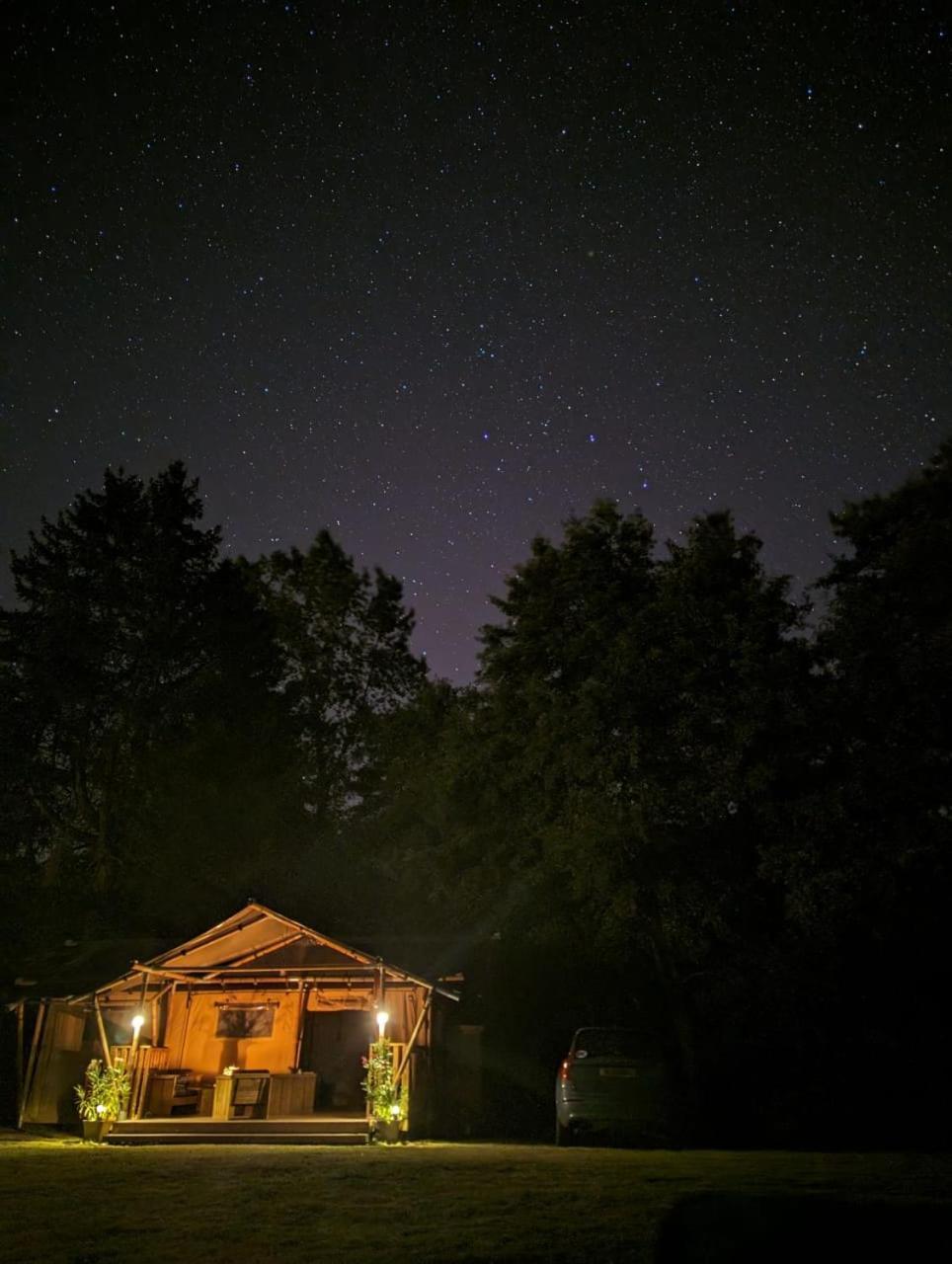 Luxury Safari Tents At Moulin Du Pommier Glamping & Camping Saulgond Екстериор снимка